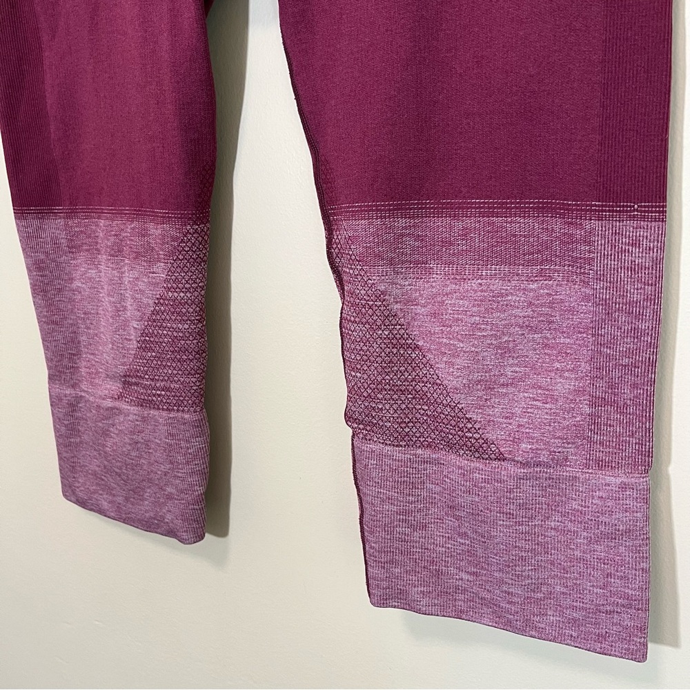 Lululemon Seamlessly Street Crop - Heathered Dashing Purple - Size 12 - Picture 6 of 13